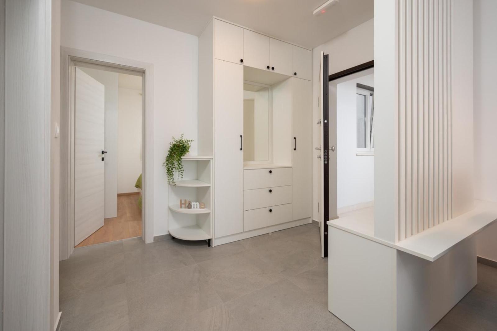 Varni Apartment *